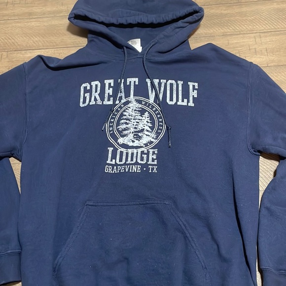 Great Wolf Lodge Hoodie - Picture 1 of 6
